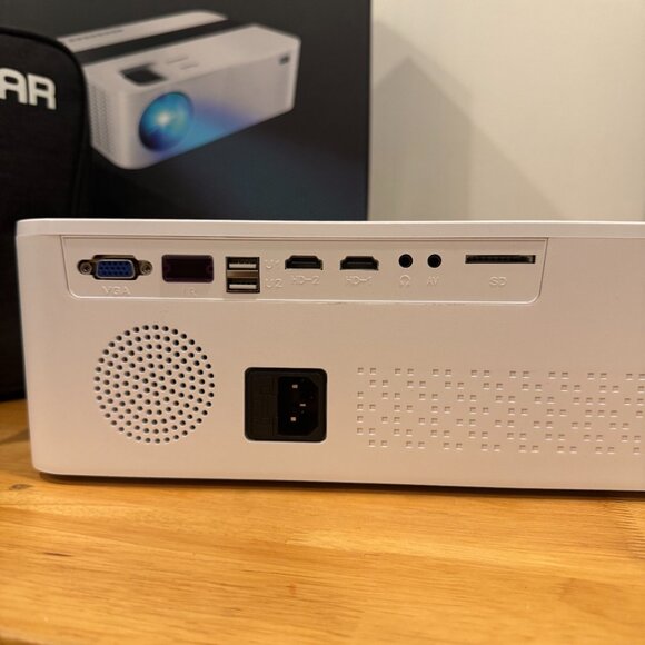 JIFAR 4K Projector ORIGINAL BOX, CARRYING CASE, and ALL Cables - Picture 9 of 13